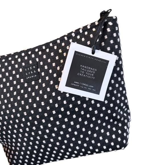 NWT Lisa Lill Studio Cosmetic Travel Bag Case - Picture 7 of 8